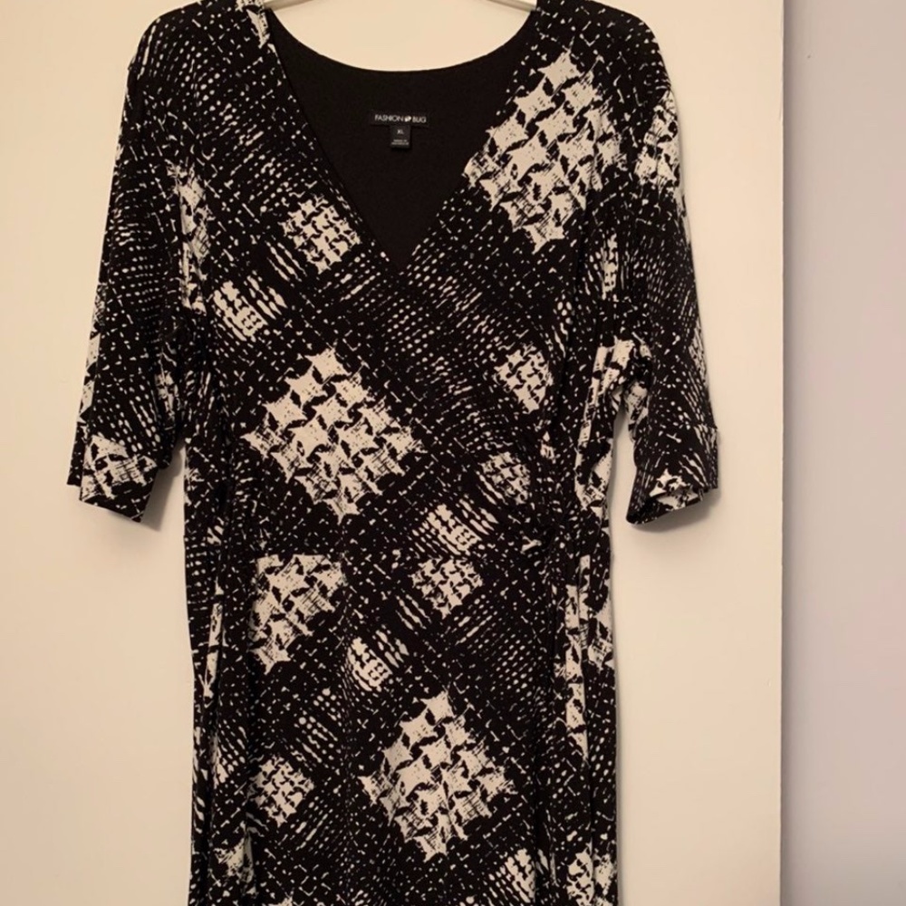 Pristine Fashion Bug Wrap Dress in XL